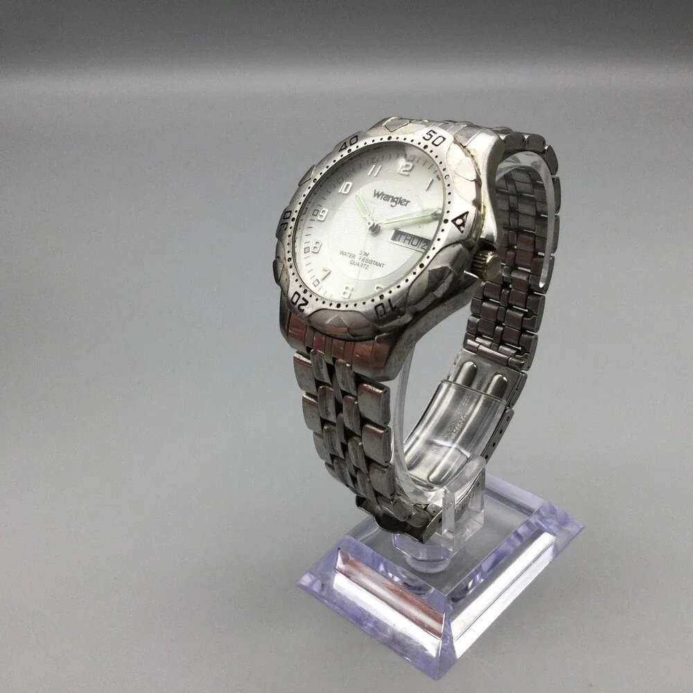Wrangler Mens Watch 37mm White Dial Day Date Silver Tone New Battery 7